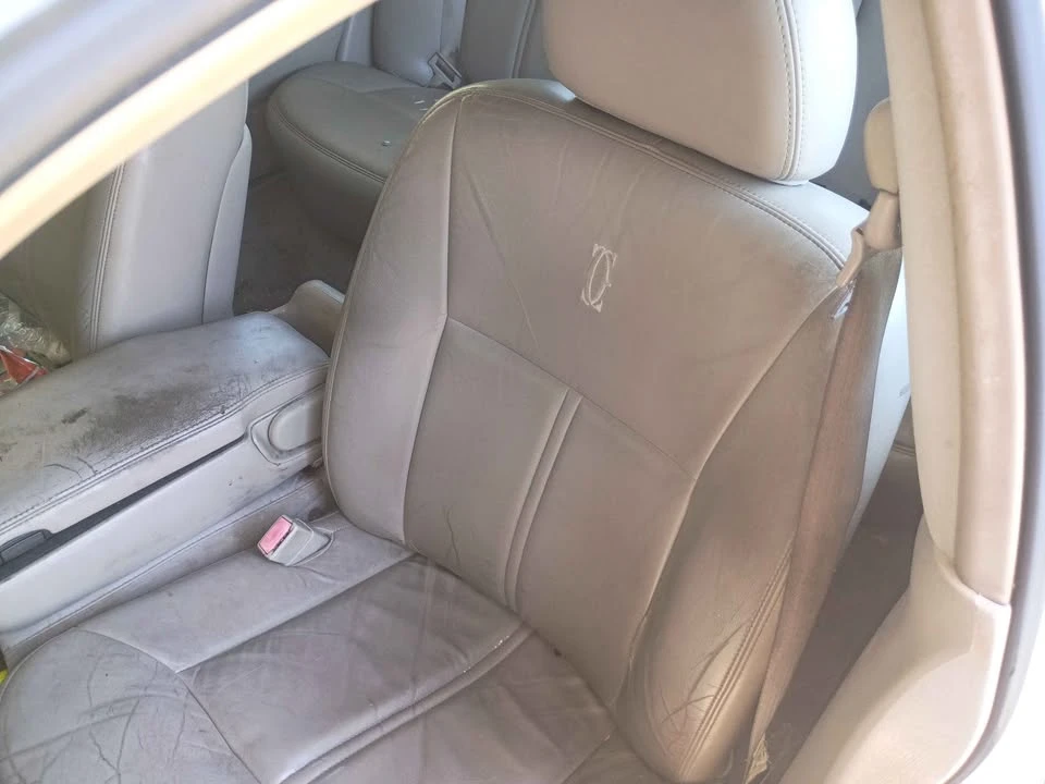 2002 Lincoln Continental 9th Gen - Image 10 of 11