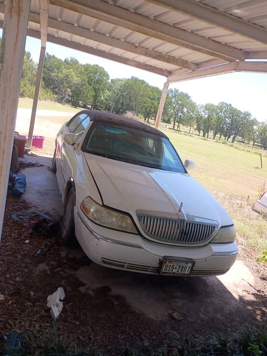 2002 Lincoln Continental 9th Gen - Image 11 of 11