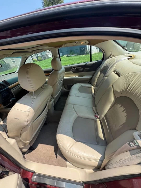 2002 Lincoln Continental 9th Gen - Image 9 of 13
