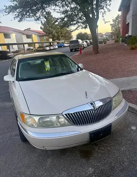 2002 Lincoln Continental Signature Sedan 4D