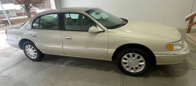 2002 Lincoln Continental 9th Gen - Image 3 of 7