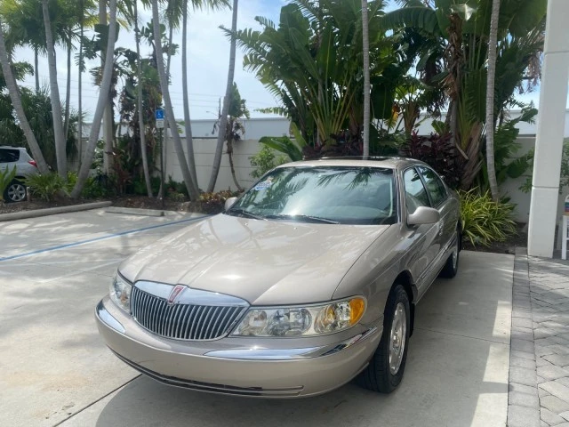 2002 Lincoln Continental 9th Gen - Image 4 of 21