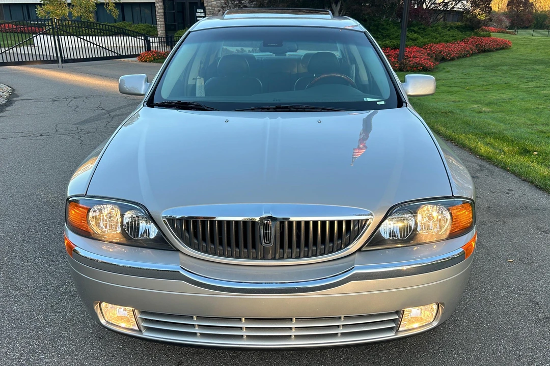 2002 Lincoln LS - Image 2 of 31
