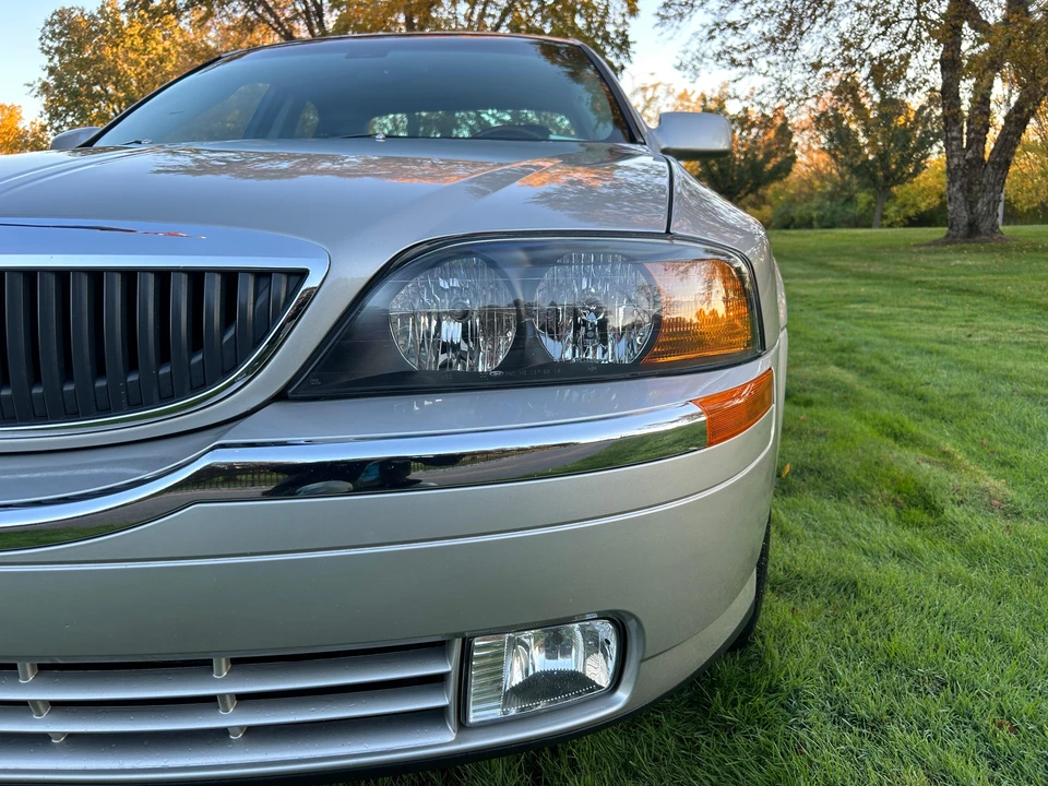 2002 Lincoln LS - Image 28 of 31