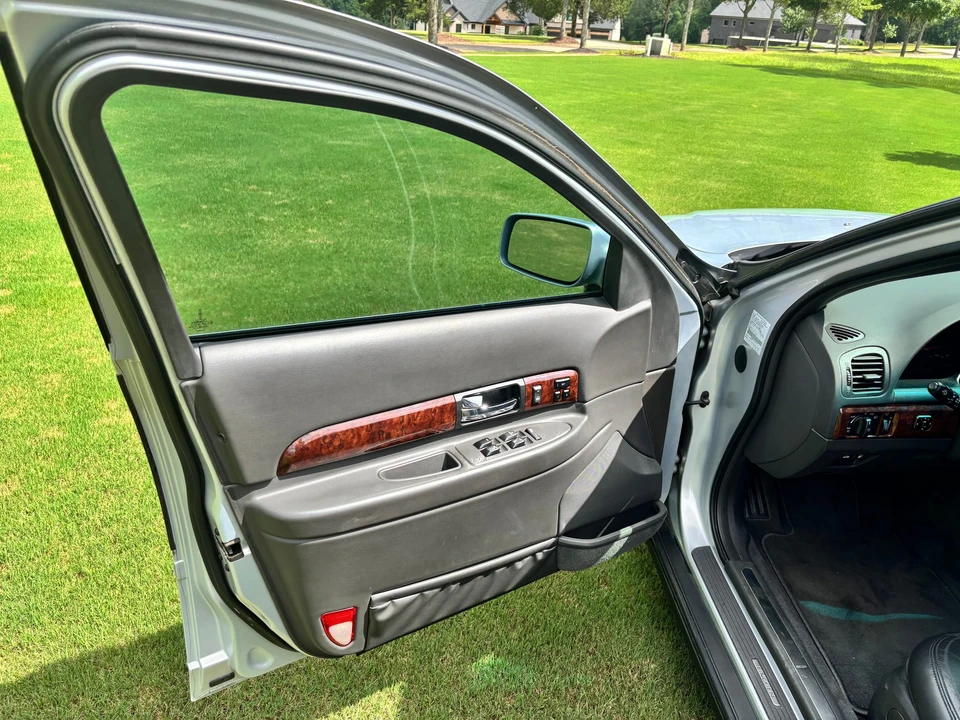 2002 Lincoln LS - Image 20 of 31