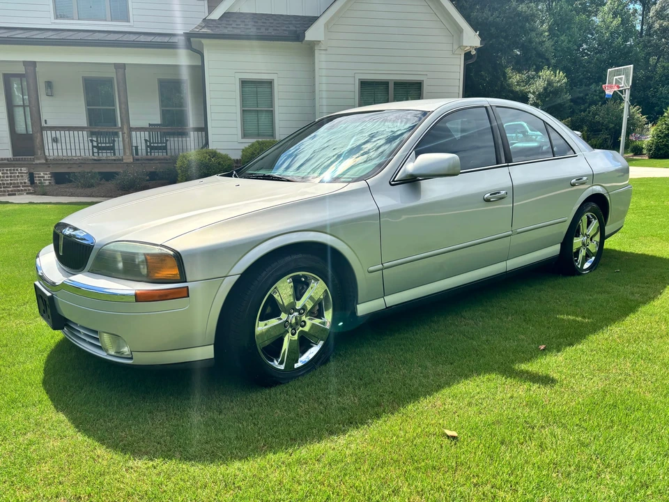 2002 Lincoln LS - Image 2 of 31