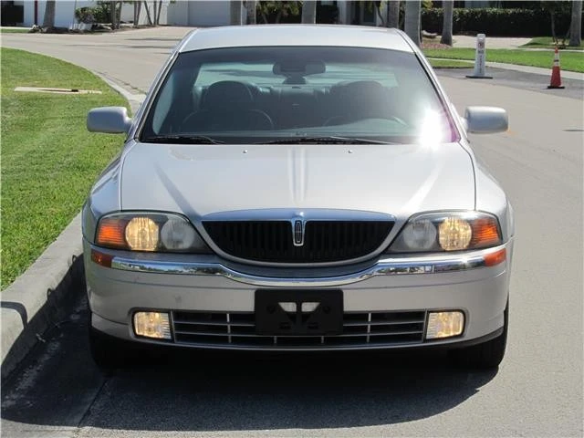 2002 Lincoln LS - Image 10 of 12