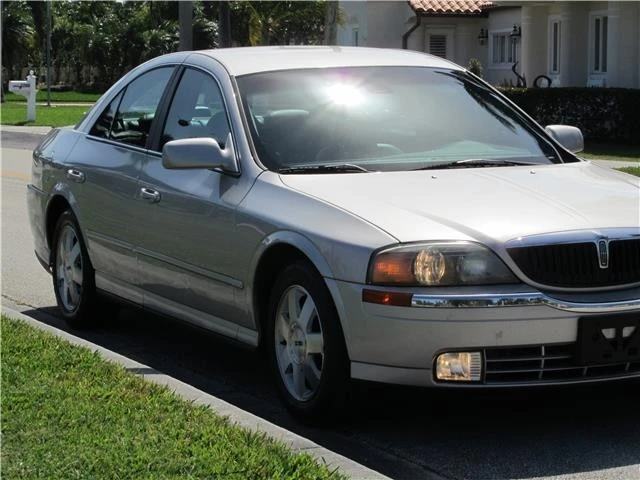 2002 Lincoln LS - Image 9 of 12
