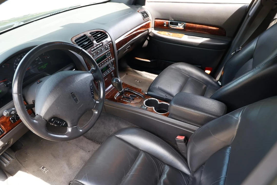 2002 Lincoln LS - Image 4 of 31