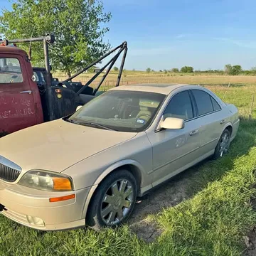 2002 Lincoln LS V8 Sedan 4D