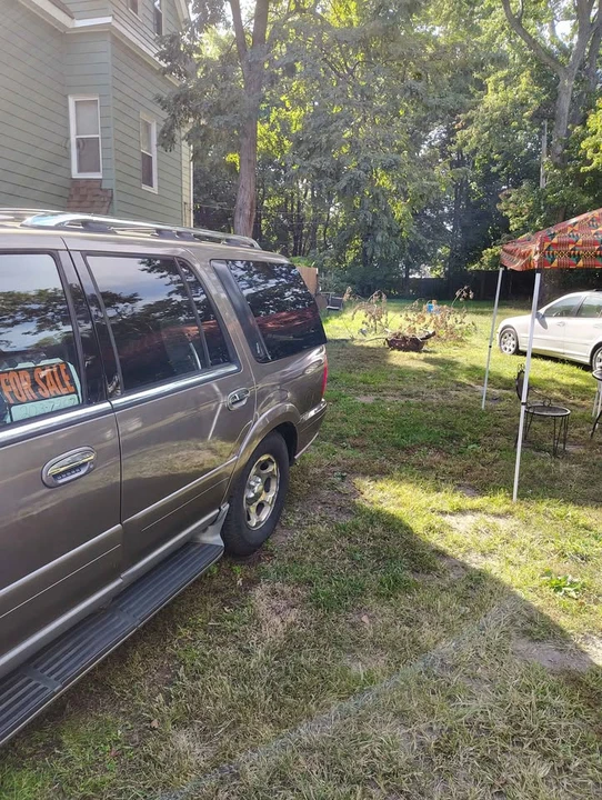 2002 Lincoln Navigator 1st Gen - Image 5 of 7