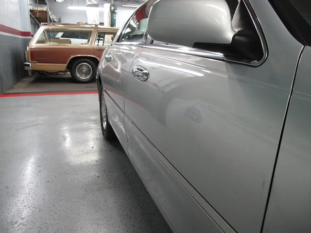 2002 Lincoln Town Car - Image 8 of 21