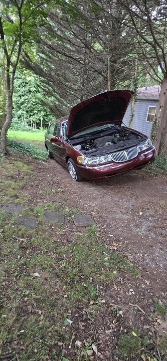 2002 Lincoln Town Car - Image 5 of 8