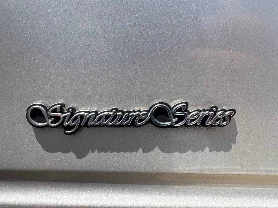 2002 Lincoln Town Car - Image 8 of 8