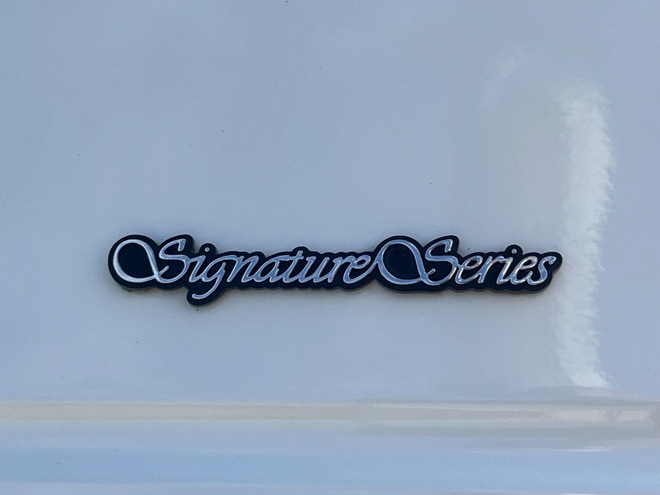 2002 Lincoln Town Car - Image 14 of 31