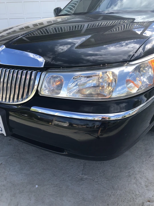 2002 Lincoln Town Car - Image 18 of 31