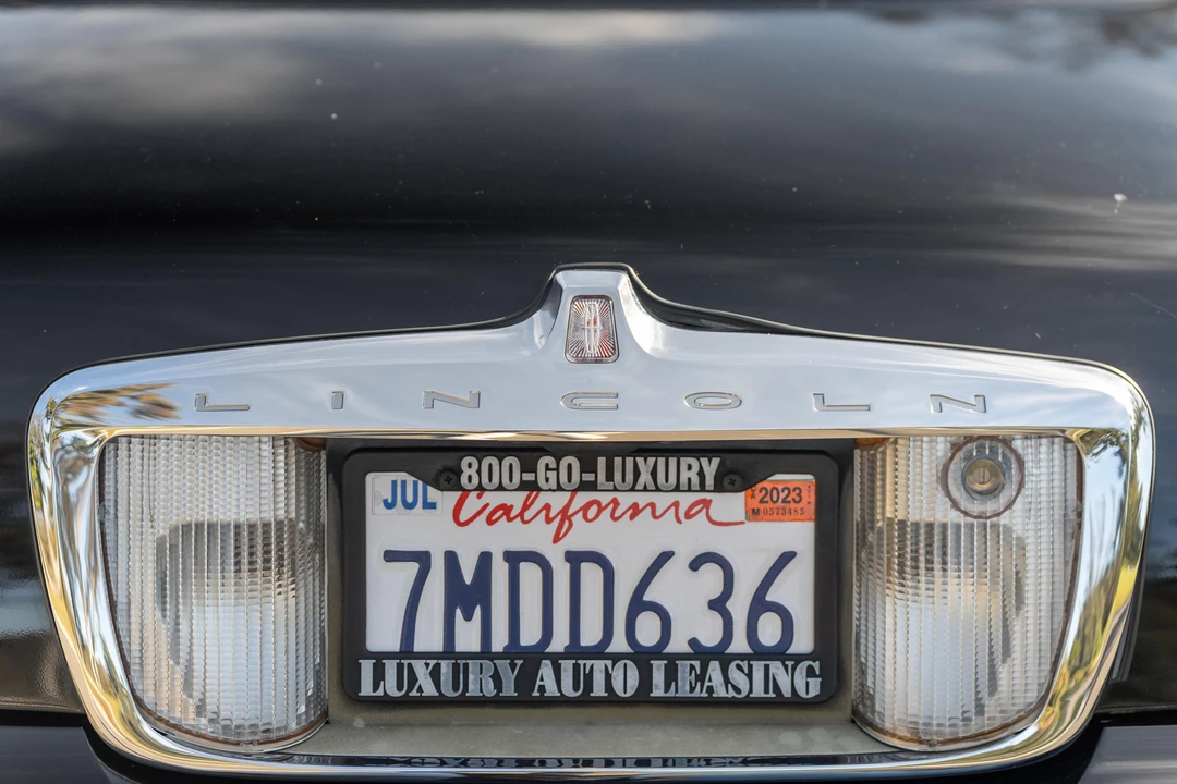 2002 Lincoln Town Car - Image 28 of 31