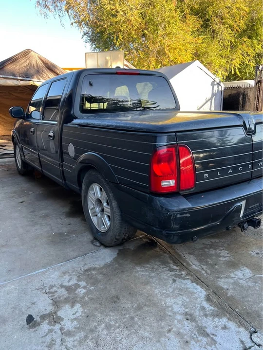 2002 Lincoln Blackwood - Image 3 of 6