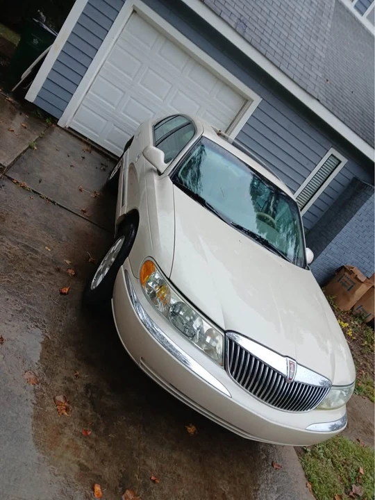 2002 Lincoln Continental 9th Gen - Image 7 of 7