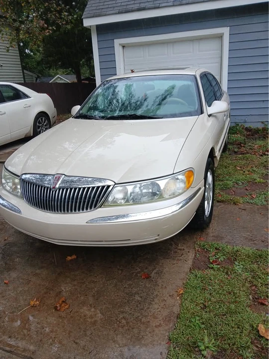 2002 Lincoln Continental 9th Gen - Image 6 of 7