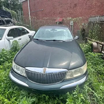 2002 Lincoln Continental