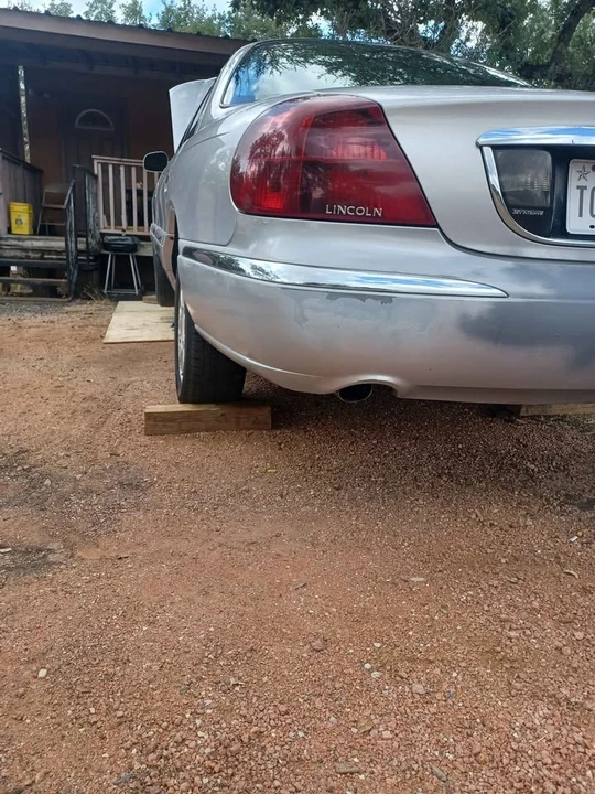2002 Lincoln Continental 9th Gen - Image 7 of 8