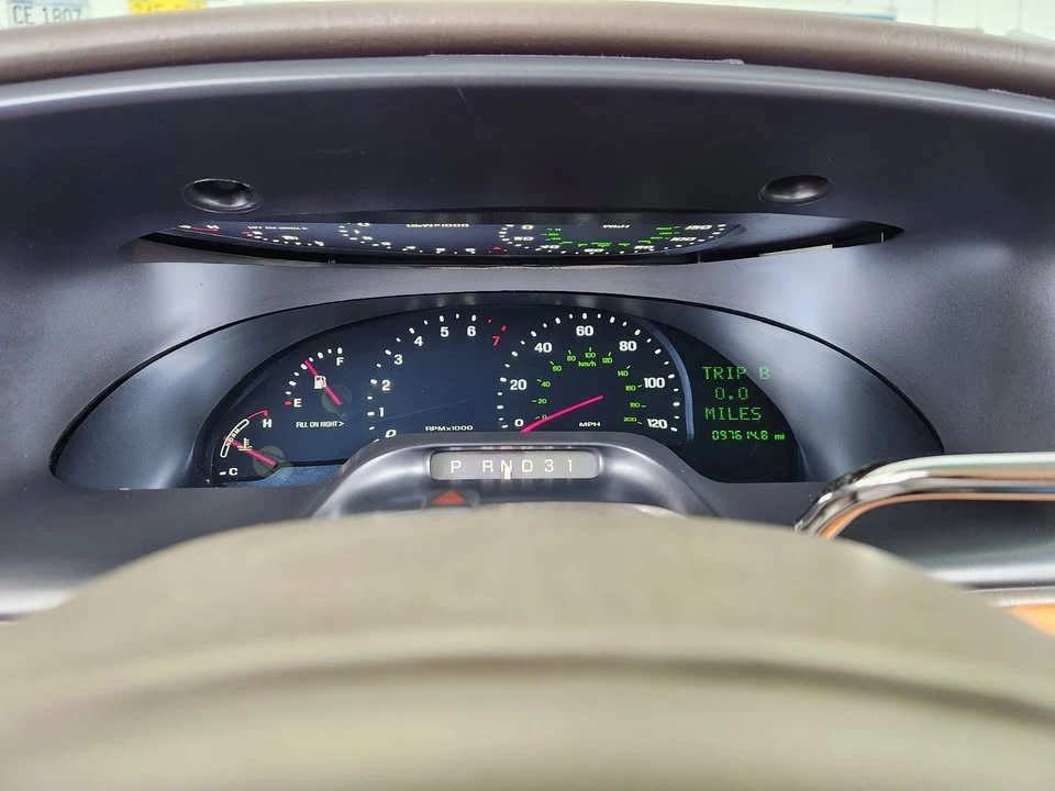 2002 Lincoln Continental 9th Gen - Image 10 of 19