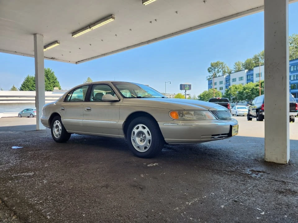 2002 Lincoln Continental 9th Gen - Image 7 of 19