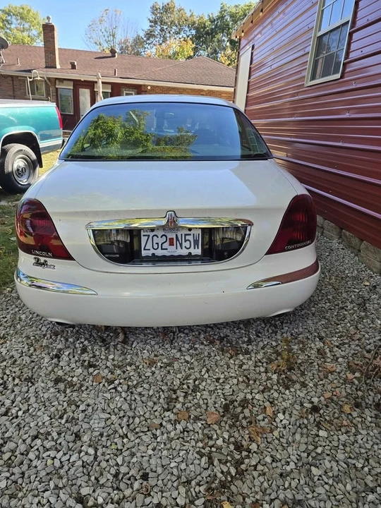 2002 Lincoln Continental 9th Gen - Image 11 of 16