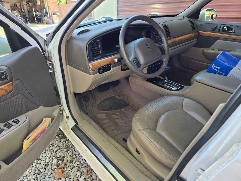 2002 Lincoln Continental 9th Gen - Image 7 of 16