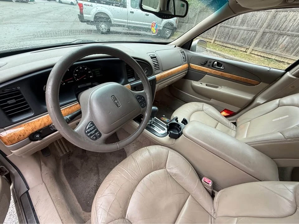 2002 Lincoln Continental 9th Gen - Image 12 of 13