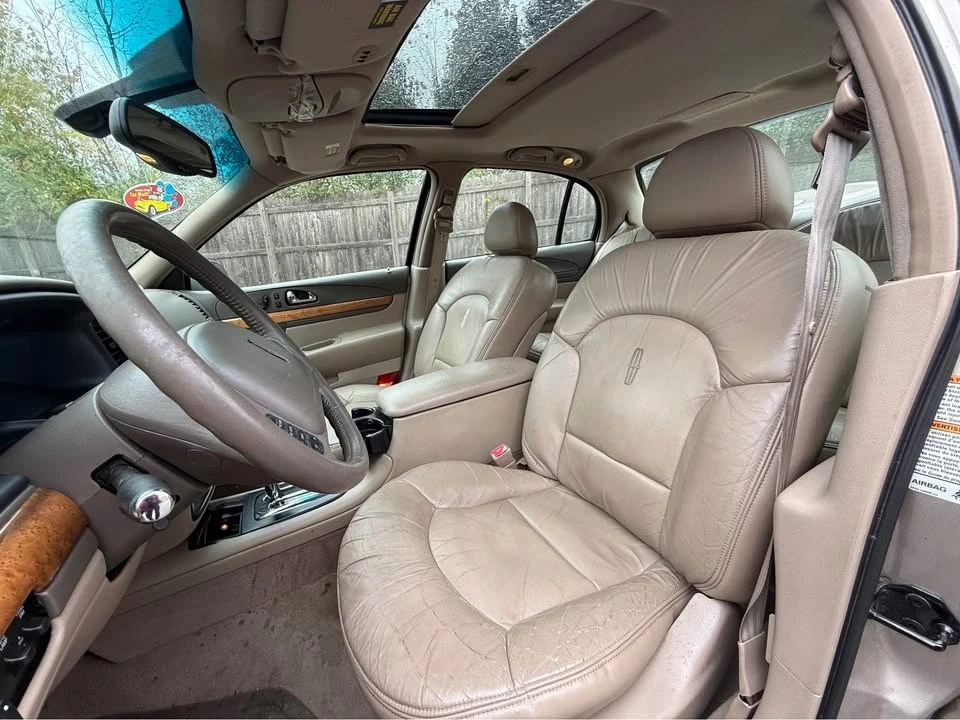 2002 Lincoln Continental 9th Gen - Image 11 of 13