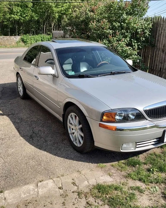 2002 Lincoln LS - Image 2 of 8