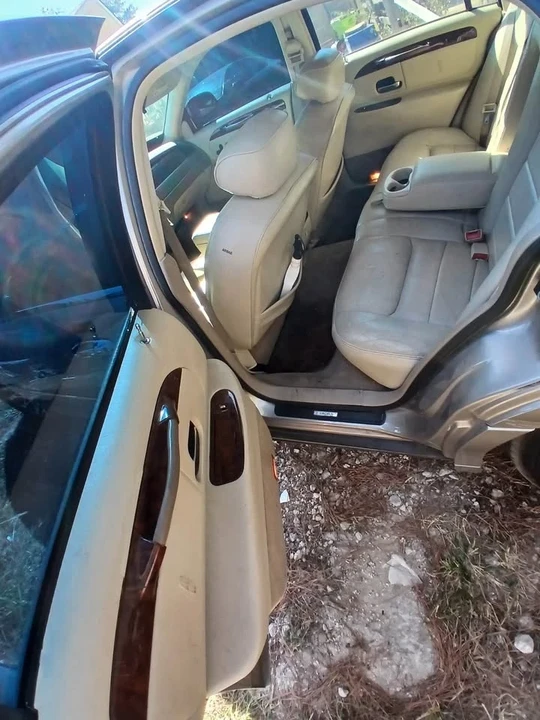 2002 Lincoln Town Car - Image 14 of 20