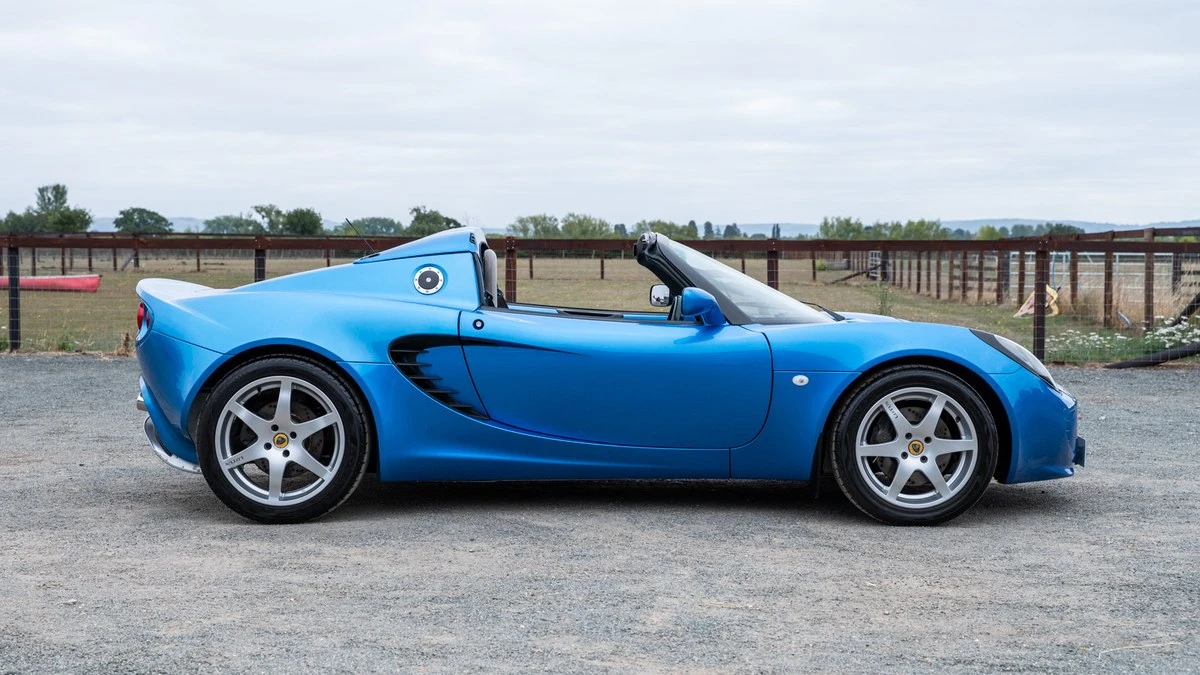 2002 Lotus Elise Series 2 - Image 11 of 30