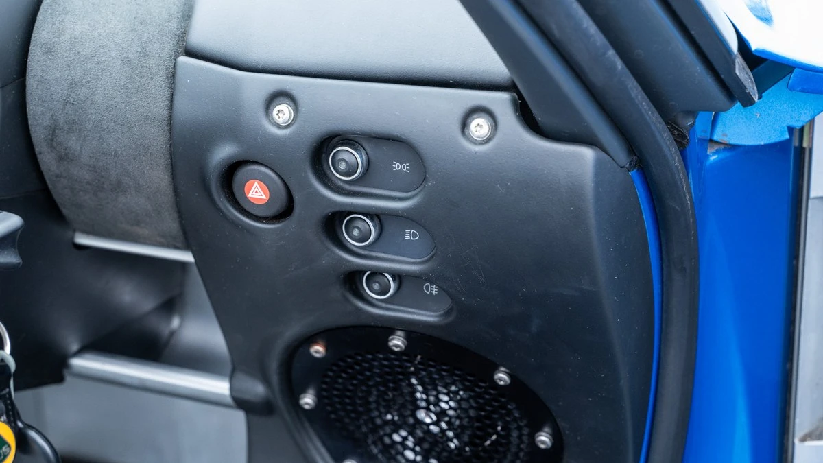 2002 Lotus Elise Series 2 - Image 23 of 30