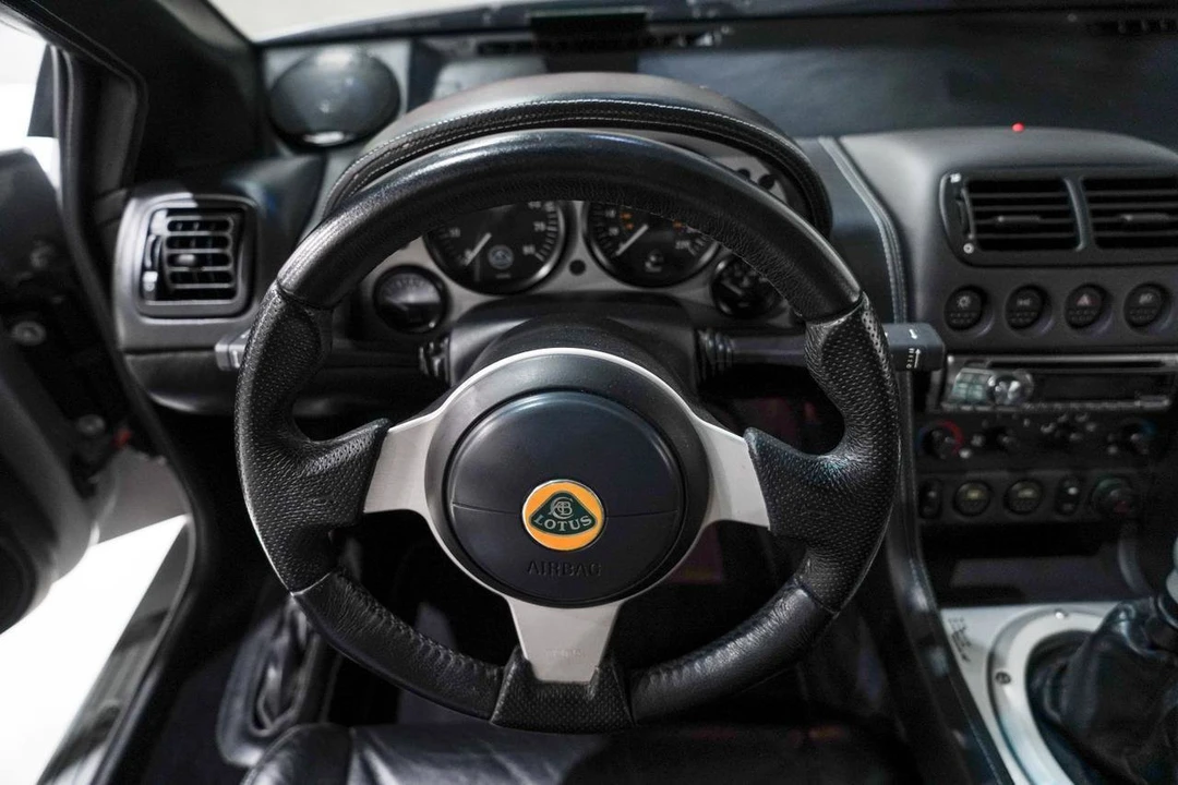 2002 Lotus Esprit V8 - Image 9 of 31