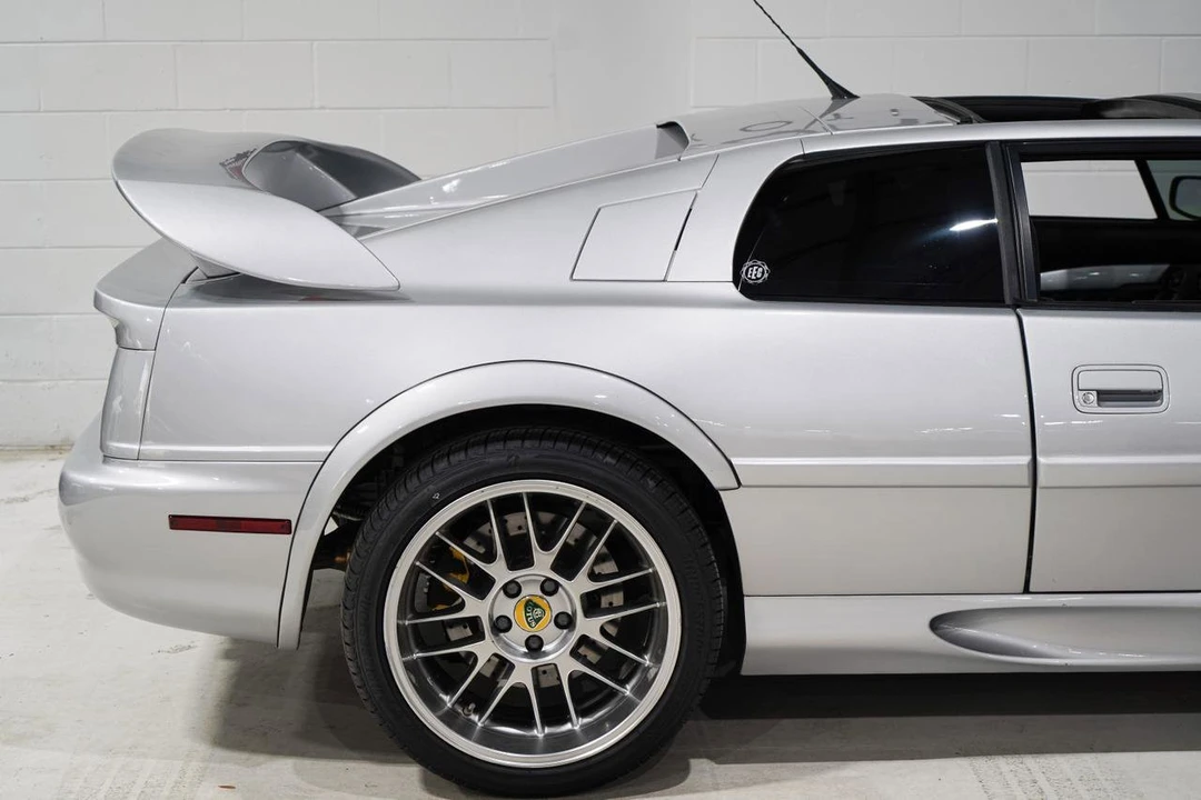 2002 Lotus Esprit Series 4 - Image 28 of 31