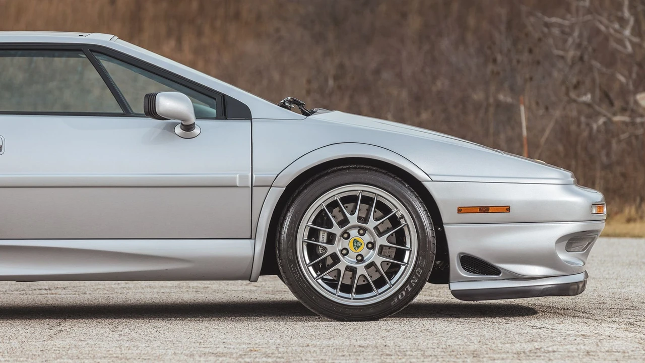 2002 Lotus Esprit V8 - Image 19 of 31