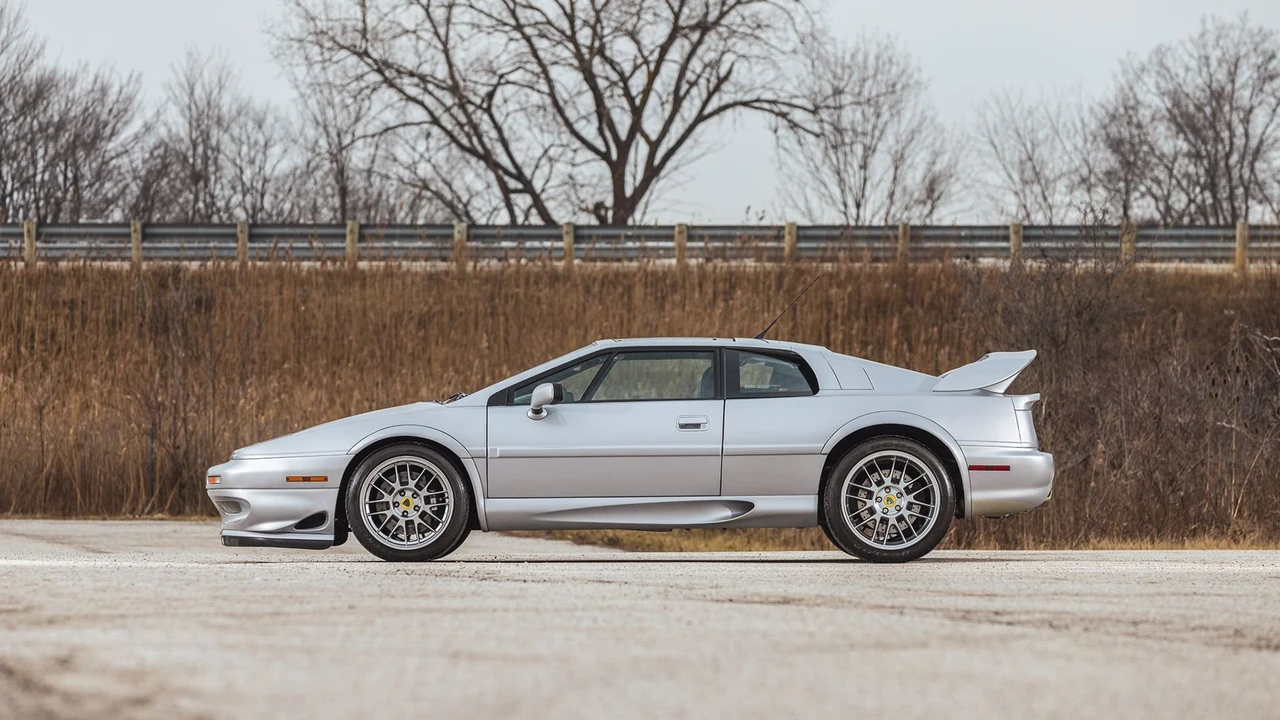 2002 Lotus Esprit V8 - Image 5 of 31