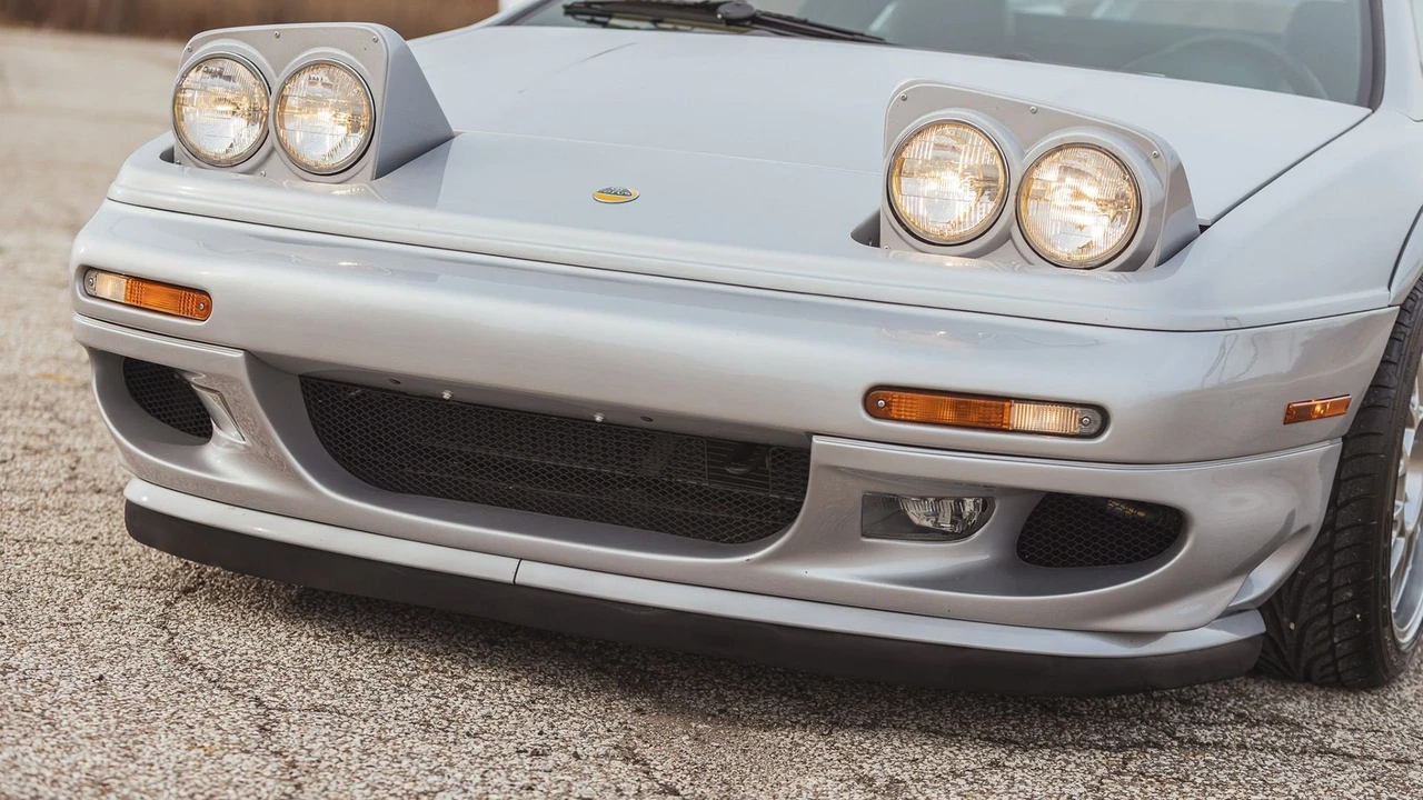 2002 Lotus Esprit V8 - Image 22 of 31