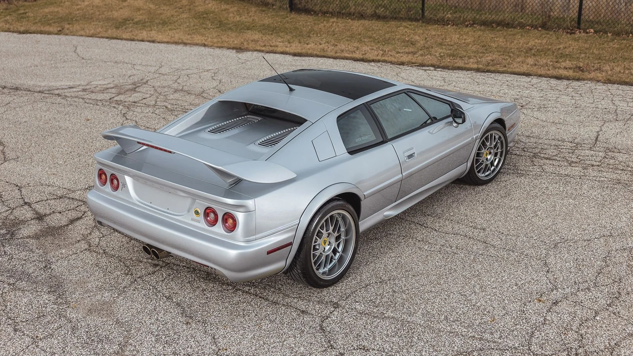 2002 Lotus Esprit V8 - Image 14 of 31