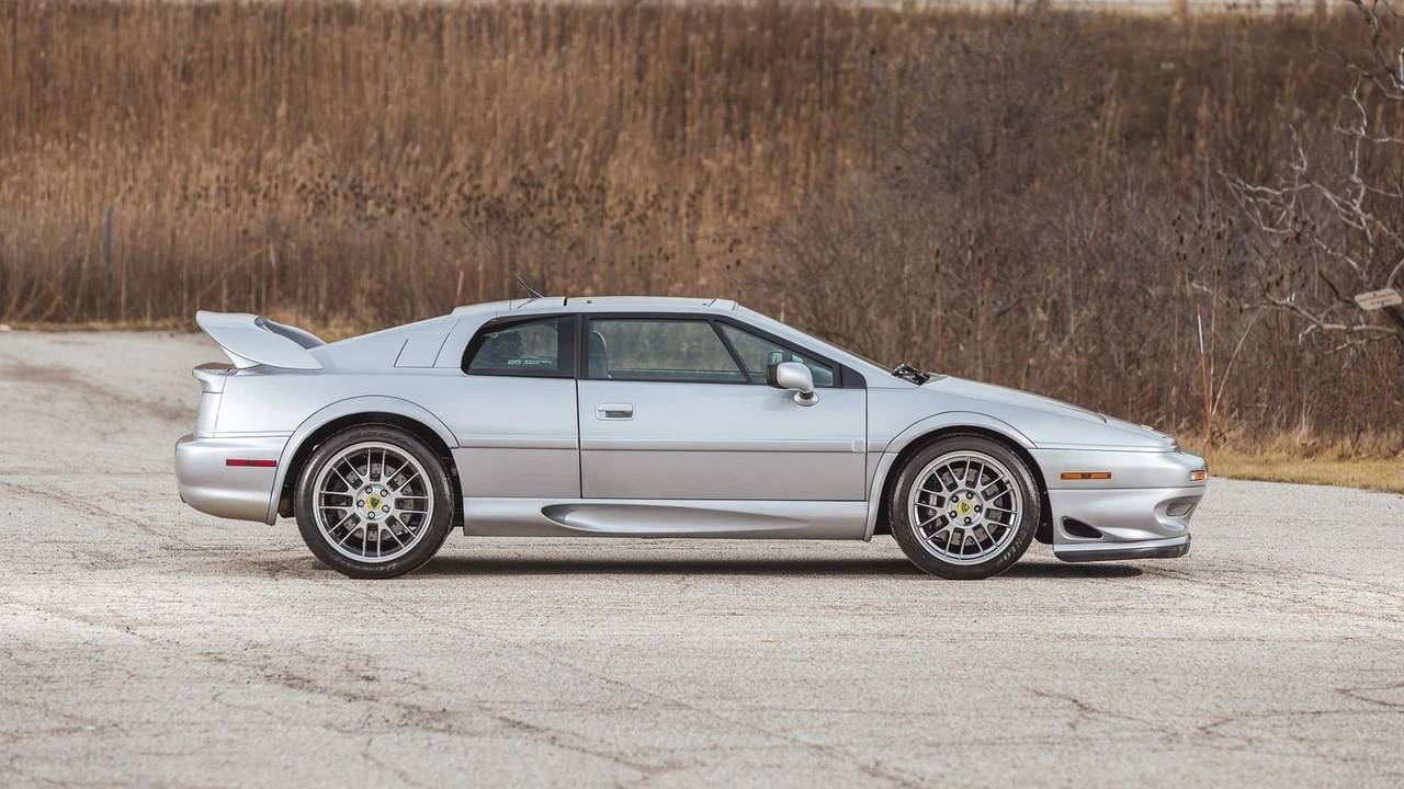 2002 Lotus Esprit V8 - Image 9 of 31
