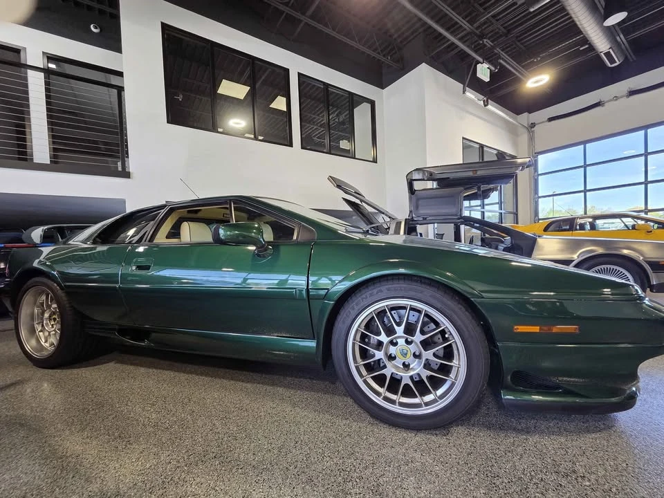 2002 Lotus Esprit Series 4 - Image 2 of 7