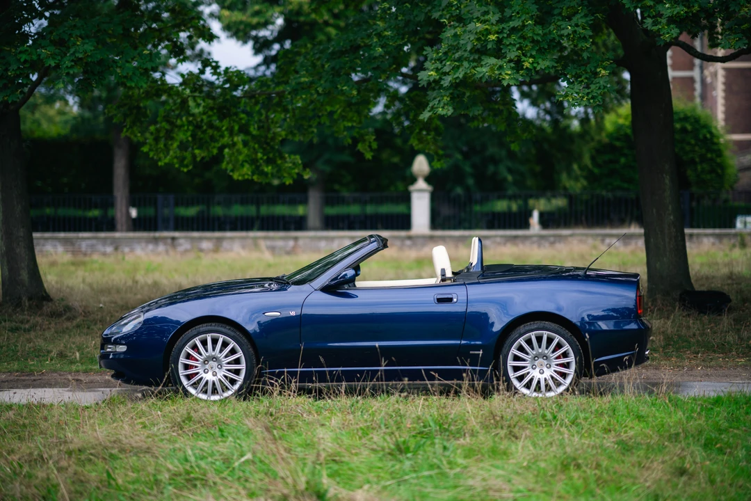 2002 Maserati Spyder - Image 5 of 31