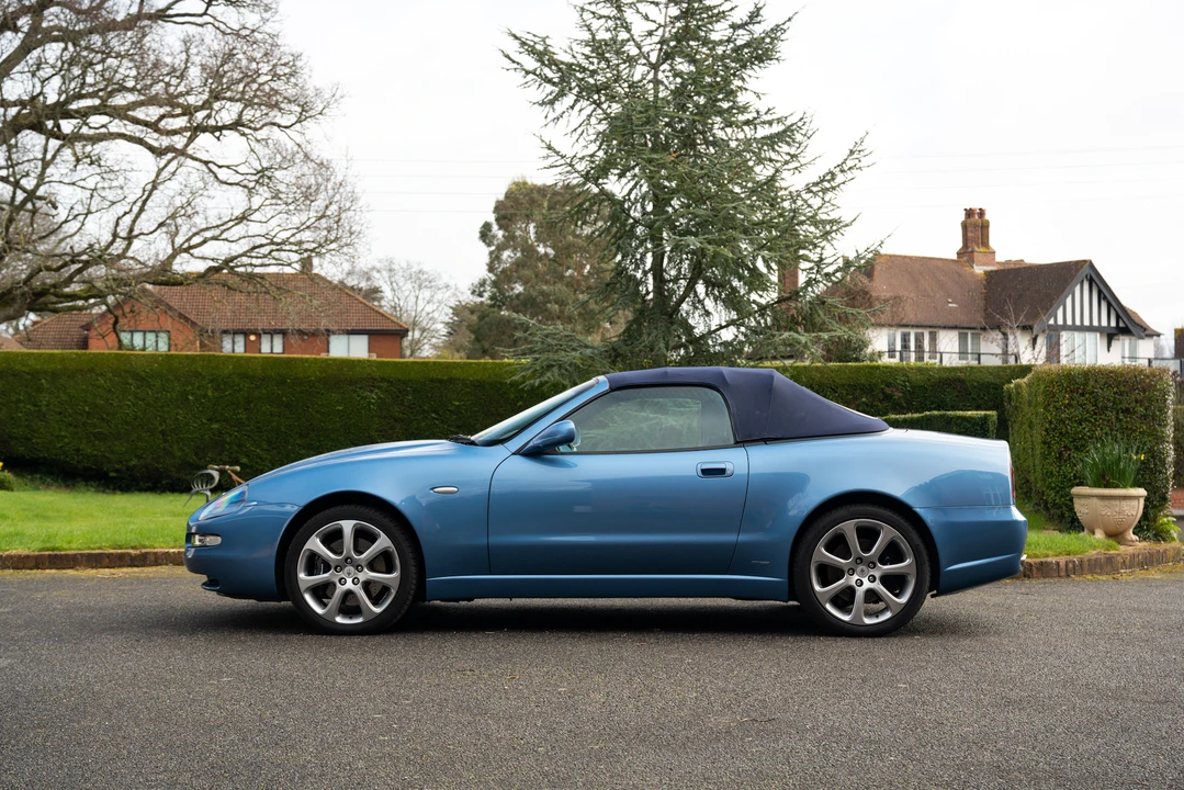 2002 Maserati Spyder - Image 10 of 31