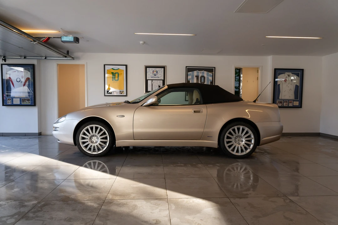 2002 Maserati Spyder - Image 8 of 31