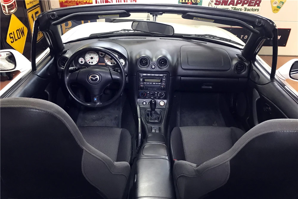 2002 Mazda NB MX-5 Miata - Image 4 of 5