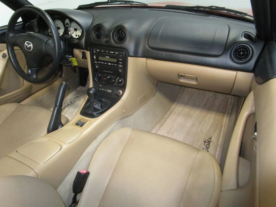 2002 Mazda NB MX-5 Miata - Image 24 of 31