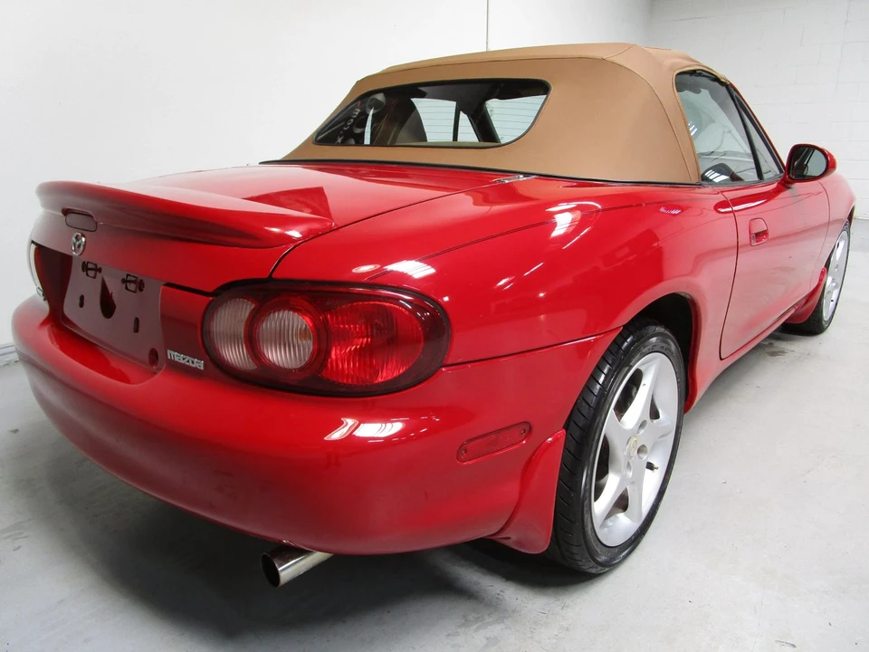 2002 Mazda NB MX-5 Miata - Image 30 of 31